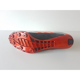 Adidas PowerSprint -pikajuoksupiikkari