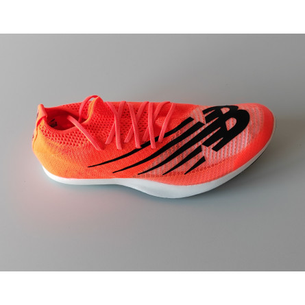 New Balance MD hiilikuitu keskimatkanpiikkari