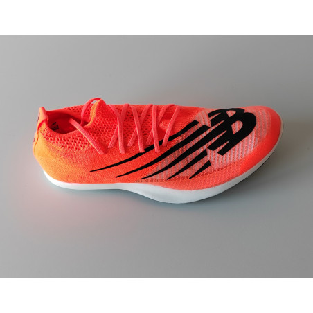 New Balance MD hiilikuitu keskimatkanpiikkari