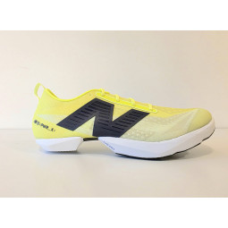 New Balance Super Comp PWRX V3  -pikajuoksupiikkari