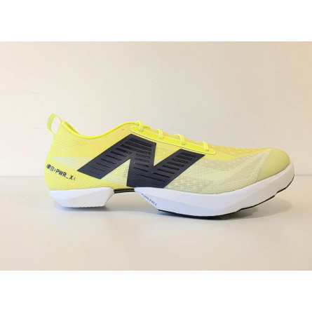 New Balance Super Comp PWRX V3  -pikajuoksupiikkari